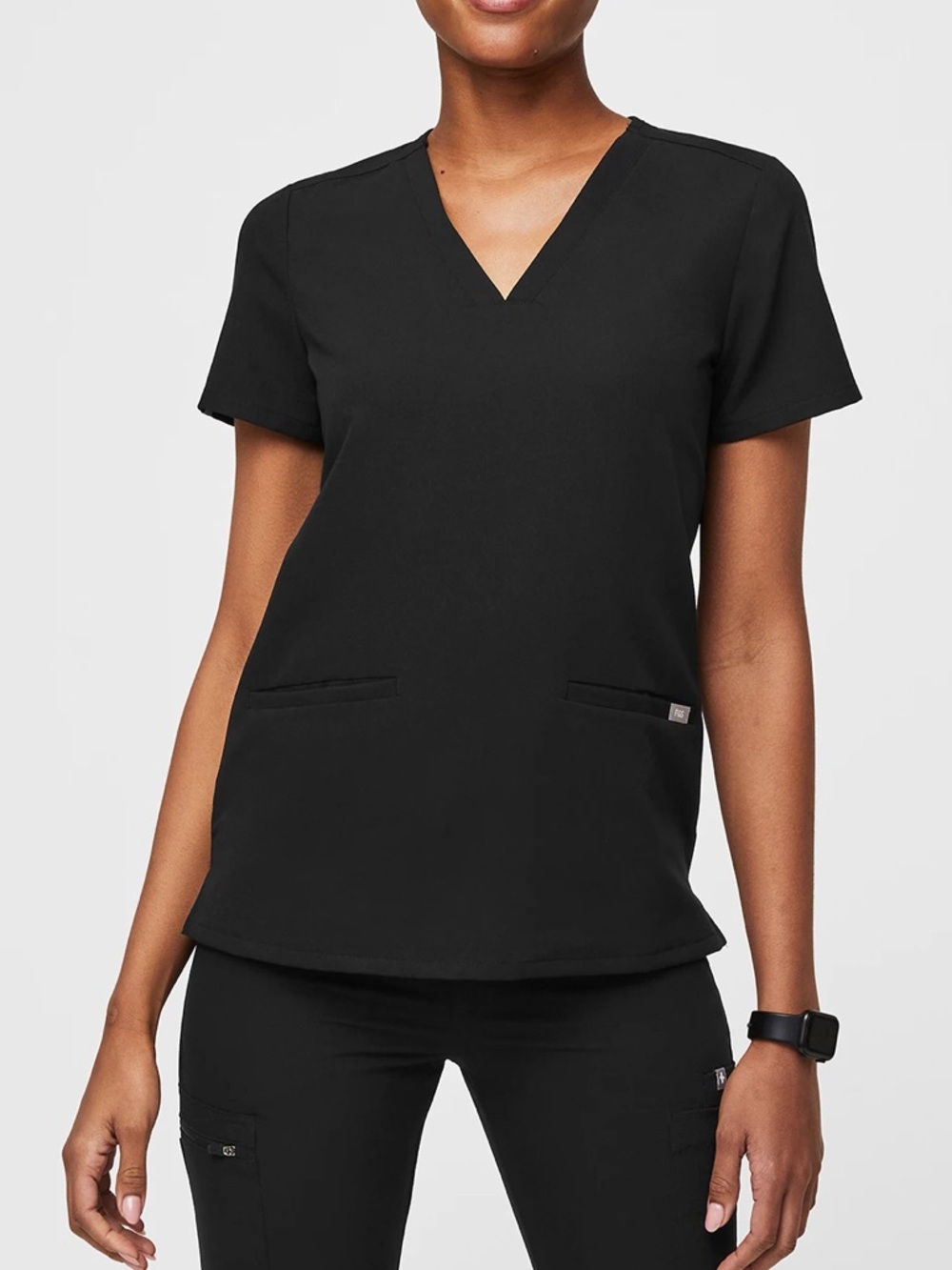 FIGS Casma Three-Pocket Scrub Top Black M